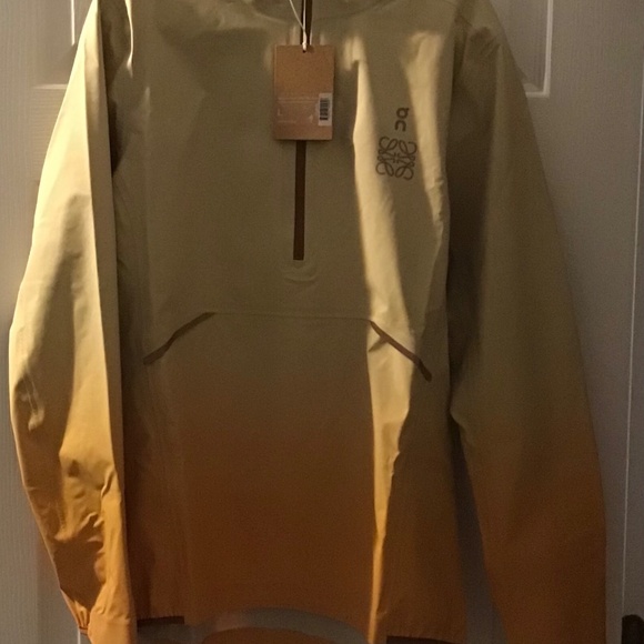 💎💎LUXURY LISTING: On Running / Loewe Performance-T - Picture 8 of 9